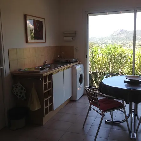 La Colline Des Fees Habitación en casa particular