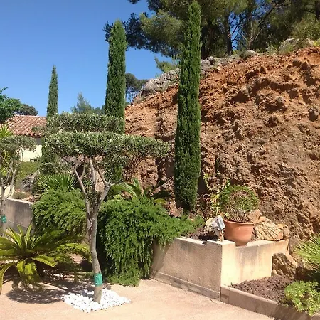 La Colline Des Fees Habitación en casa particular